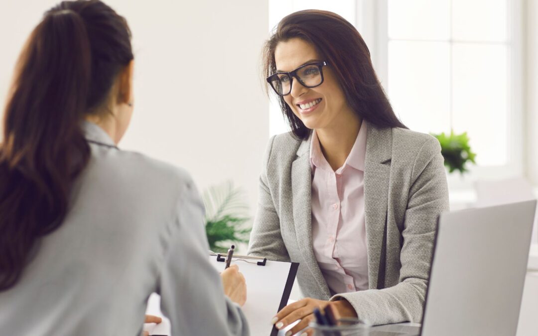Things To Consider When Hiring Plastic Executive Recruiters